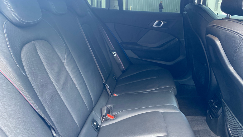 BMW 1 Series 118i [136] M Sport 5dr Step Auto [LCP/Pro pk] Petrol Hatchback